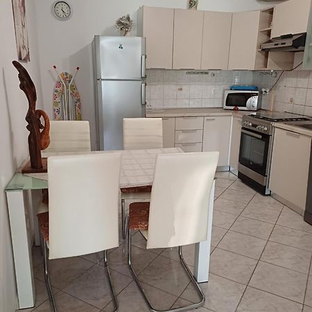 Apartments Zerjav Mali Lošinj Buitenkant foto