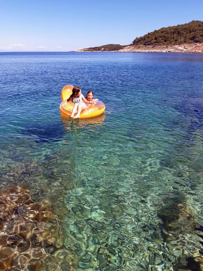 Apartments Zerjav Mali Lošinj Buitenkant foto