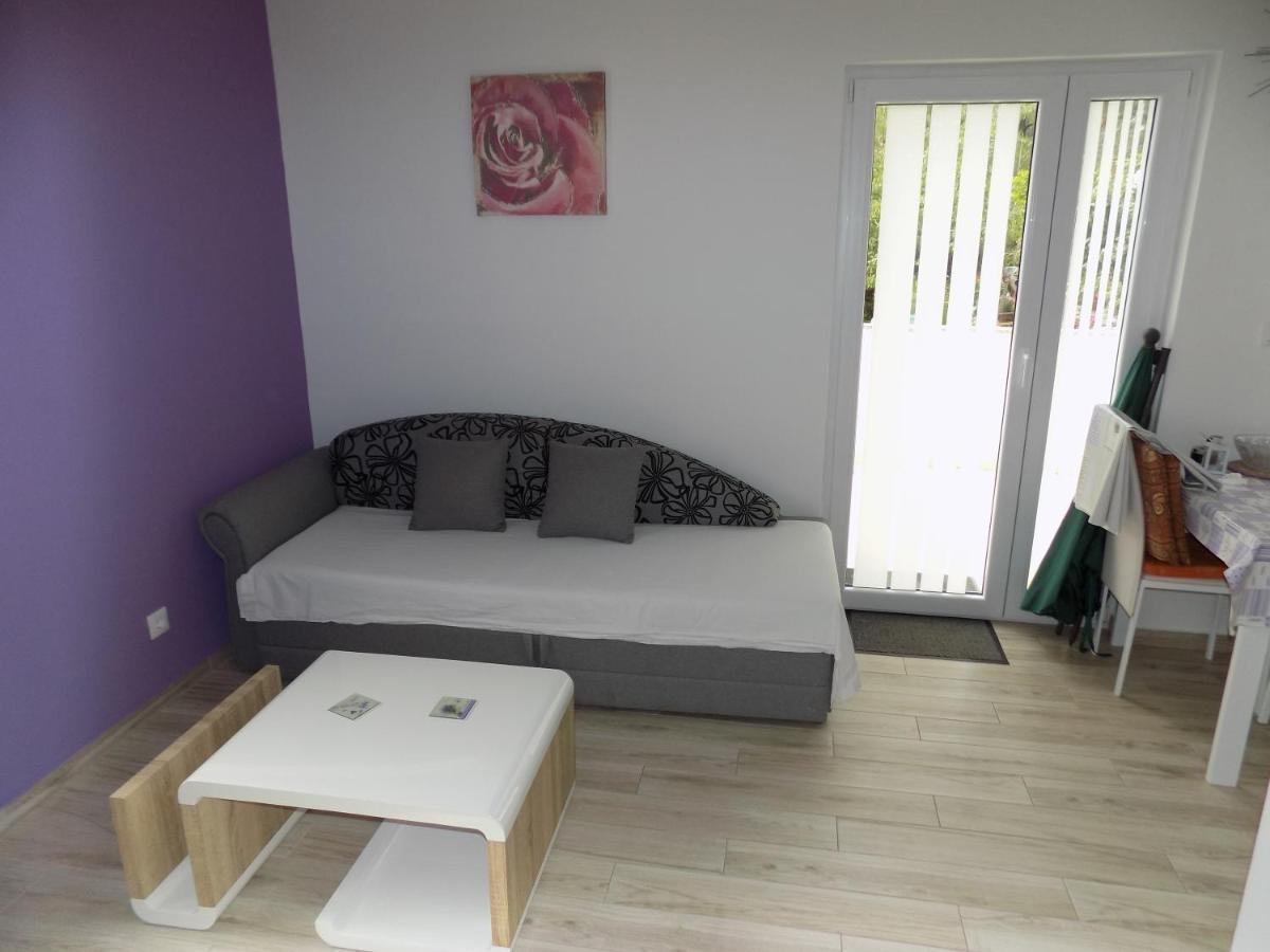 Apartments Zerjav Mali Lošinj Buitenkant foto