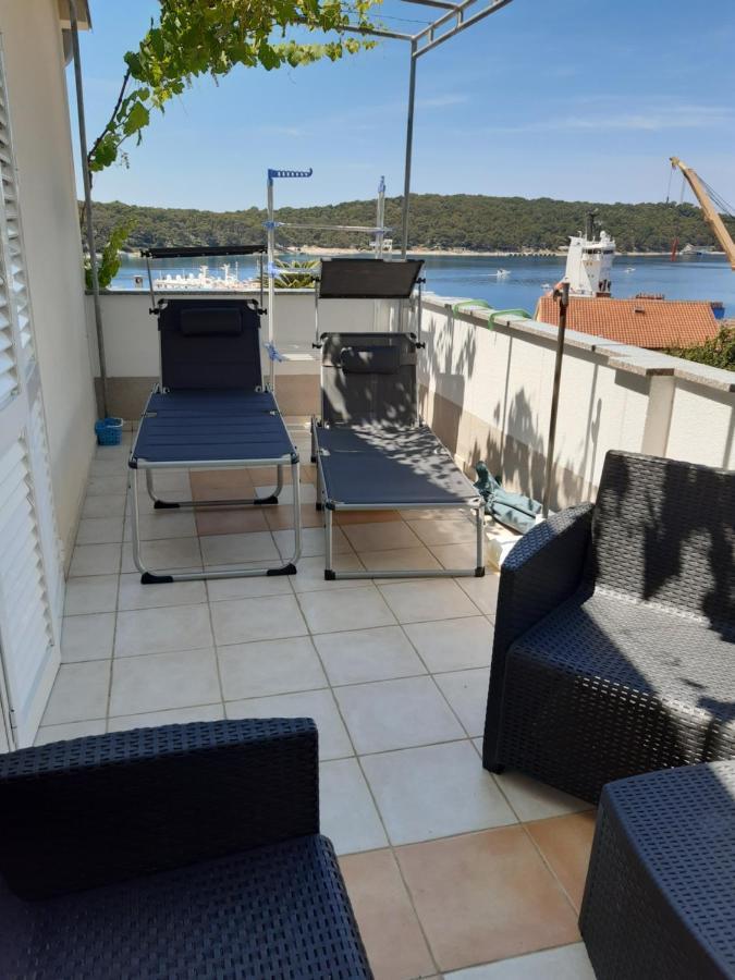 Apartments Zerjav Mali Lošinj Buitenkant foto