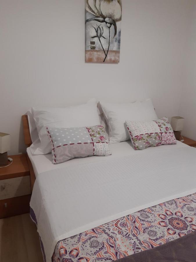 Apartments Zerjav Mali Lošinj Buitenkant foto