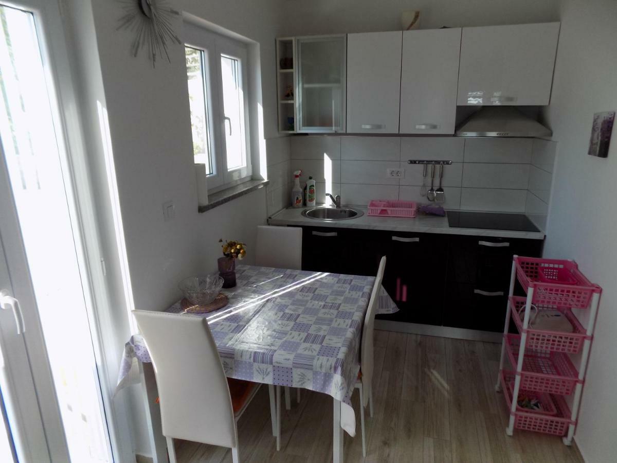 Apartments Zerjav Mali Lošinj Buitenkant foto